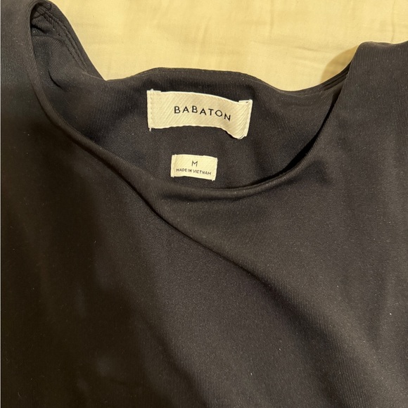 ❌SOLD❌Aritzia tank - Picture 3 of 3